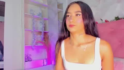Snapshot of nicolqueen_ chatting on 10, 2, 2026 NICOL online show from 10, 2, 2026