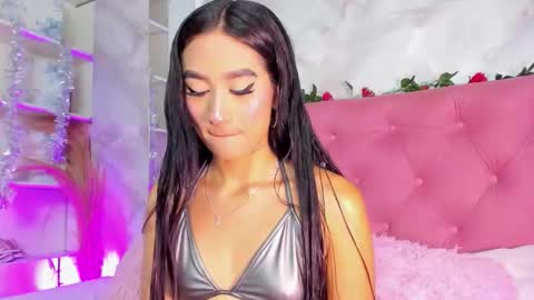 Snapshot of nicolqueen_ chatting on 18, 2, 2026 NICOL online show from 18, 2, 2026