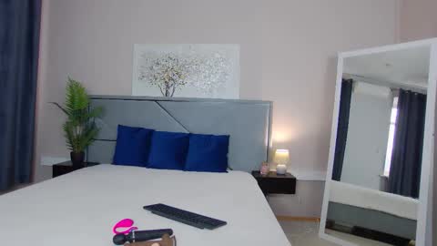 NicolRos online show from 14, 12, 2025