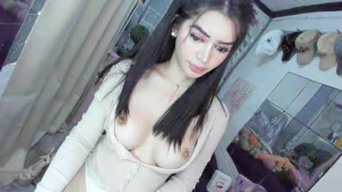 Snapshot of nielly28 chatting on 10, 1, 2025 JIAN online show from 10, 1, 2025