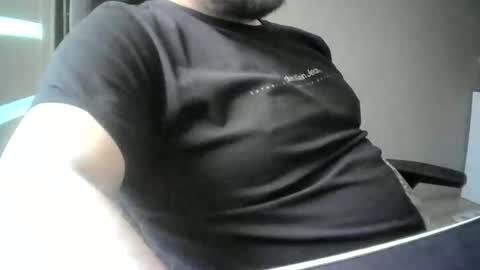 Niewidoczny online show from 10, 4, 2026