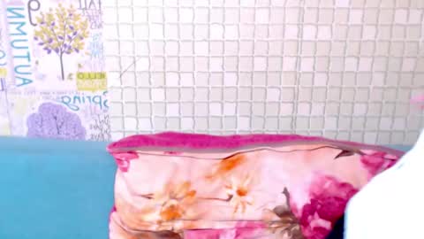 Snapshot of night_shine chatting on 4, 1, 2025 night_shine online show from 4, 1, 2025