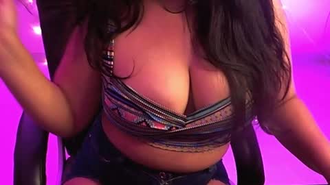 Snapshot of nightqueen107446 chatting on 4, 3, 2025 nightqueen107446 online show from 4, 3, 2025