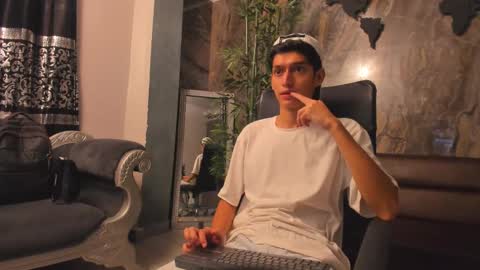 Snapshot of niick_carter chatting on 1, 11, 2025 Nick online show from 1, 11, 2025