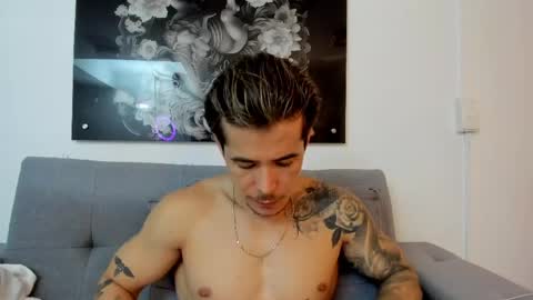 Snapshot of niickcooper chatting on 21, 5, 2026 Niick online show from 21, 5, 2026