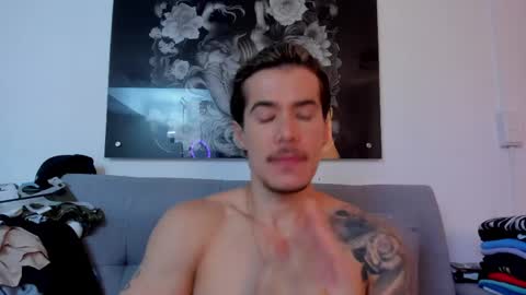 Snapshot of niickcooper chatting on 28, 5, 2026 Niick online show from 28, 5, 2026