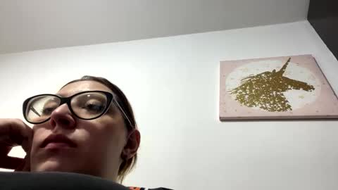 Snapshot of niickyjones chatting on 1, 2, 2025 Anni online show from 1, 2, 2025