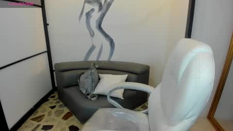 Snapshot of niickyjones chatting on 13, 2, 2025 Anni online show from 13, 2, 2025