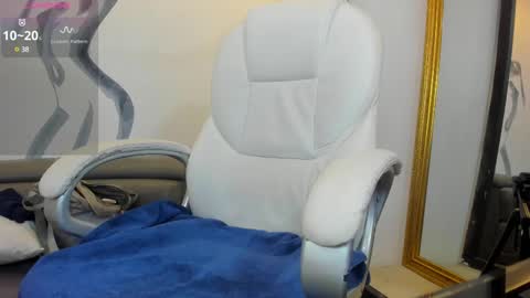Snapshot of niickyjones chatting on 15, 2, 2025 Anni online show from 15, 2, 2025