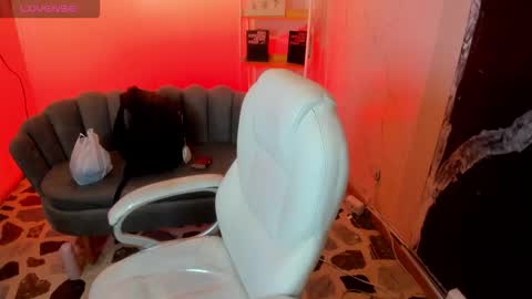 Snapshot of niickyjones chatting on 20, 9, 2025 Anni online show from 20, 9, 2025