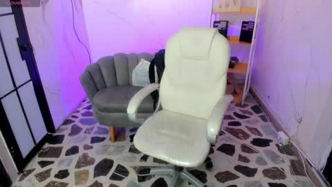 Snapshot of niickyjones chatting on 25, 9, 2025 Anni online show from 25, 9, 2025