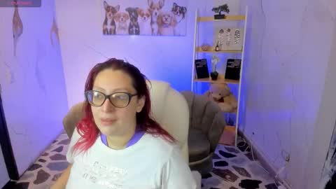 Snapshot of niickyjones chatting on 5, 10, 2025 Anni online show from 5, 10, 2025