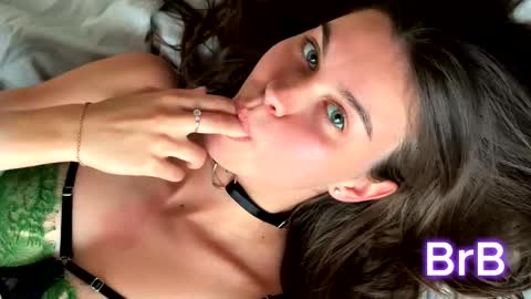 Snapshot of nika_lodge_official chatting on 17, 10, 2025 Russian sweet baby online show from 17, 10, 2025