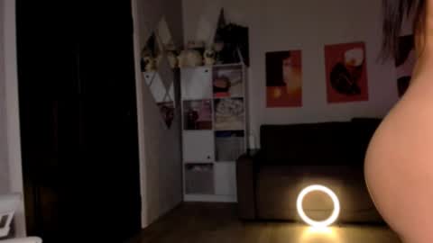 Snapshot of nikamioo chatting on 9, 9, 2025 Nika online show from 9, 9, 2025