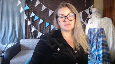 Snapshot of nikaskylink chatting on 2, 10, 2025 Nika online show from 2, 10, 2025