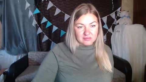 Snapshot of nikaskylink chatting on 6, 10, 2025 Nika online show from 6, 10, 2025