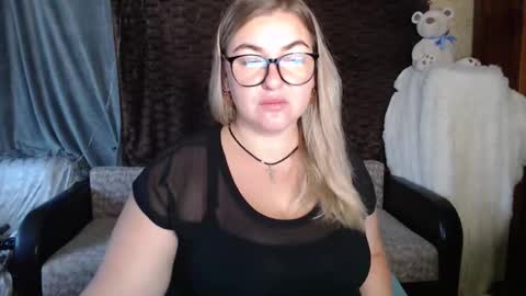 Snapshot of nikaskylink chatting on 21, 10, 2025 Nika online show from 21, 10, 2025
