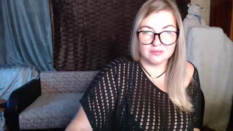 Snapshot of nikaskylink chatting on 27, 10, 2025 Nika online show from 27, 10, 2025