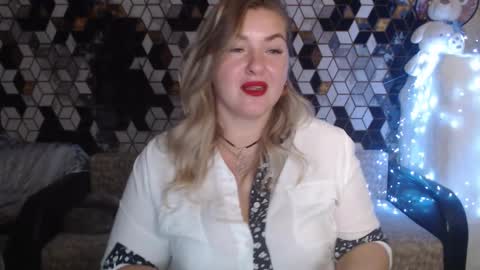 Snapshot of nikaskylink chatting on 14, 11, 2025 Nika online show from 14, 11, 2025