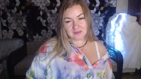 Snapshot of nikaskylink chatting on 24, 11, 2025 Nika online show from 24, 11, 2025