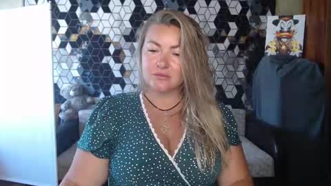 Snapshot of nikaskylink chatting on 27, 6, 2026 Nika online show from 27, 6, 2026