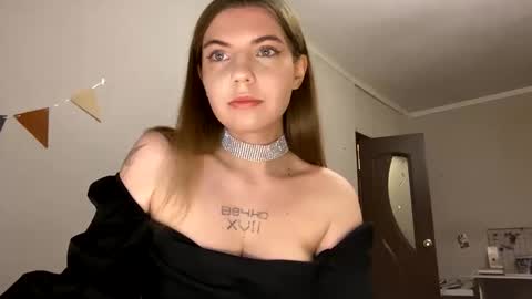 nikastardust online show from 20, 1, 2025