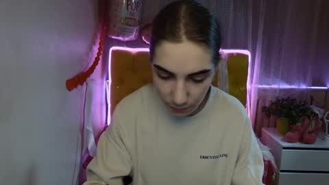 nikastarkk online show from 7, 3, 2025