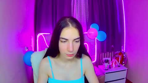 nikastarkk online show from 9, 10, 2025