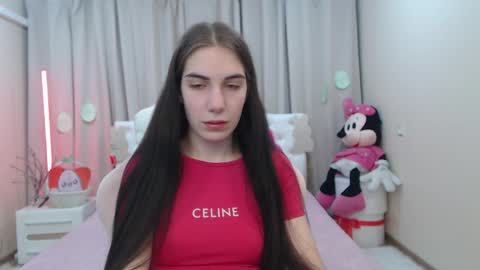 nikastarkk online show from 9, 4, 2026