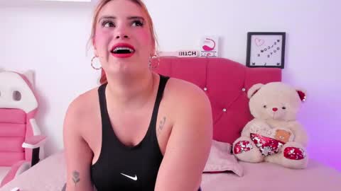 Nikii  online show from 19, 1, 2025