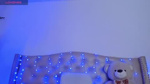 Niikii online show from 7, 12, 2024