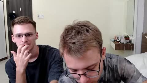 nikikerry_cum_ online show from 20, 4, 2026