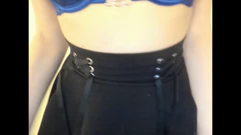 nikiololli666 online show from 17, 2, 2026