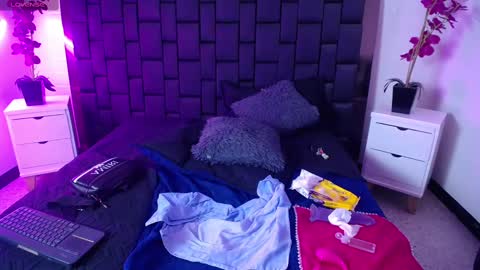 Nikkenyx online show from 16, 2, 2025