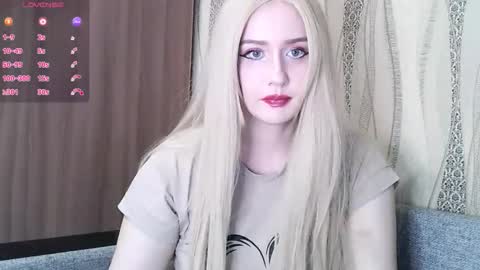 Snapshot of nikki_roseana chatting on 19, 12, 2025 Nikki Roseana online show from 19, 12, 2025