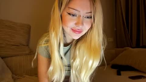 nicolette online show from 17, 12, 2024