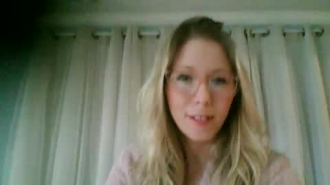 Snapshot of nikkib653466 chatting on 7, 1, 2026 nikkib653466 online show from 7, 1, 2026