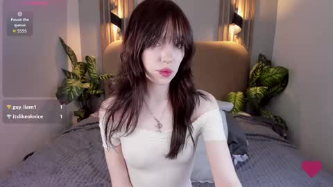 Snapshot of nikkimiltons chatting on 3, 12, 2025 Nikki online show from 3, 12, 2025