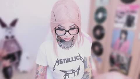 Nikki Ramone   online show from 15, 1, 2026