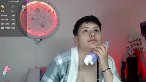 Nikky online show from 1, 3, 2025