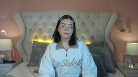 Y E S I online show from 1, 4, 2026