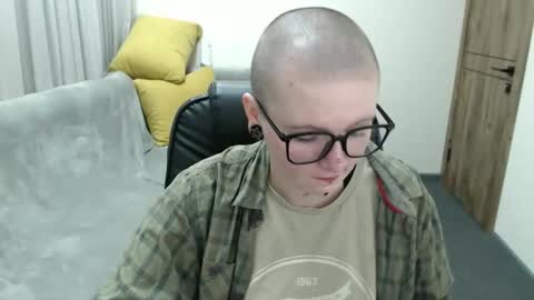 nikkysnow online show from 12, 9, 2025