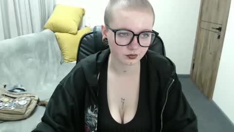 nikkysnow online show from 20, 9, 2025