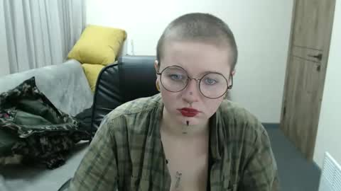 nikkysnow online show from 1, 10, 2025