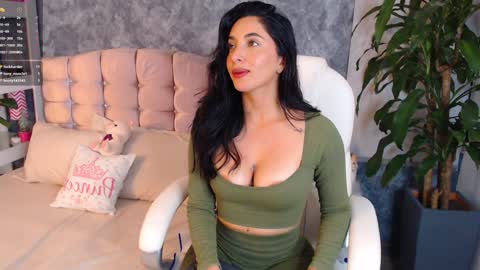 Snapshot of niko_robin chatting on 4, 2, 2025 Niko Robin online show from 4, 2, 2025