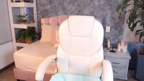 Snapshot of niko_robin chatting on 22, 9, 2025 Niko Robin online show from 22, 9, 2025