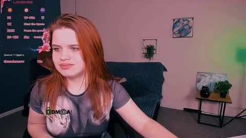 Snapshot of nikol_kitt chatting on 8, 2, 2025 Little Niko Help me reach my goals online show from 8, 2, 2025