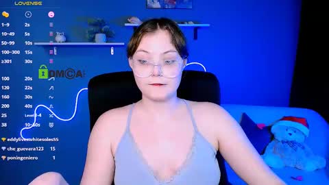 Snapshot of nikol_kitt chatting on 18, 2, 2025 Little Niko Help me reach my goals online show from 18, 2, 2025