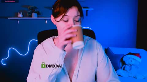 Snapshot of nikol_kitt chatting on 22, 2, 2025 Little Niko Help me reach my goals online show from 22, 2, 2025