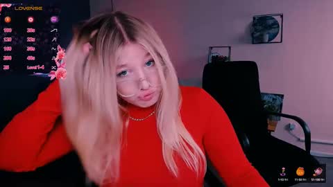 Snapshot of nikol_kitt chatting on 28, 2, 2025 Little Niko Help me reach my goals online show from 28, 2, 2025